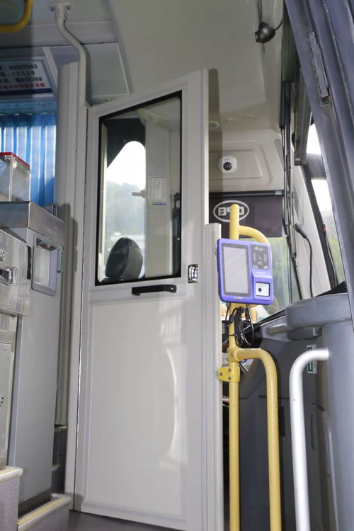 還想對(duì)司機(jī) 動(dòng)手動(dòng)腳 2家市屬公交企業(yè)已試點(diǎn)安裝隔離門(mén),獲央視報(bào)道點(diǎn)贊