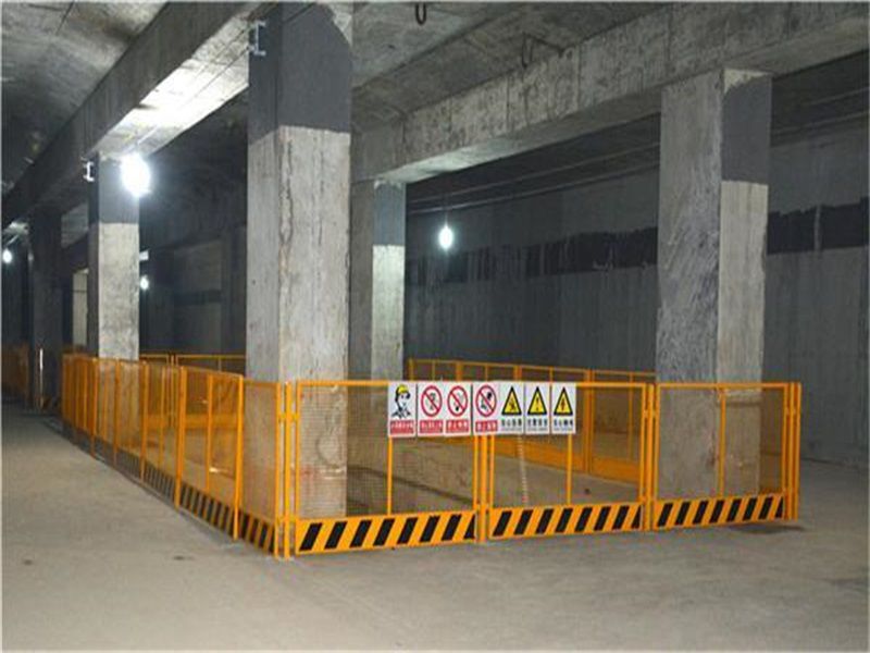 資興標(biāo)準(zhǔn)化工地臨邊洞口防護(hù)欄桿設(shè)施設(shè)計(jì)要求及安裝規(guī)定_網(wǎng).